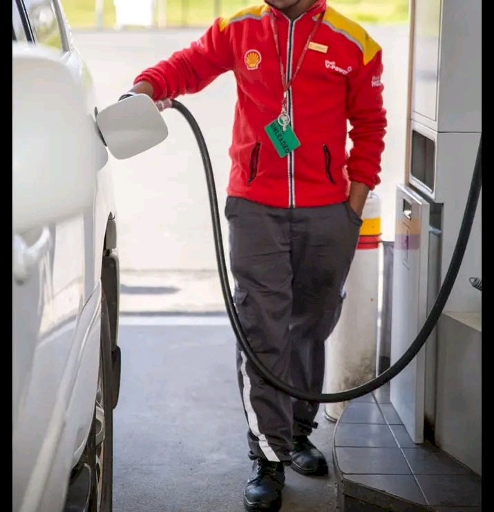 #700/Litre": Fears of Petrol Price Increase Loom as Crude Oil Hits $92.79 Per Barrel