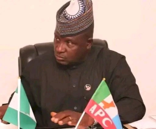 Ven-Bawa Doles Out ₦6m To 461 Students In Akwanga North , Nasarawa state