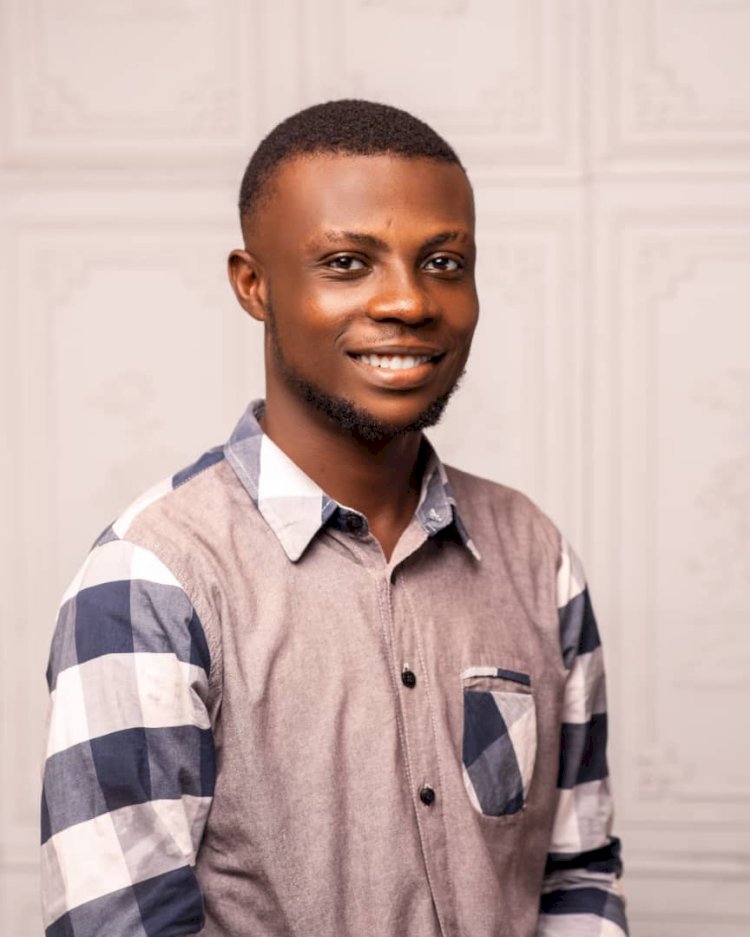 JUST-IN:MICHAEL OKPARA UNIVERSITY OF AGRICULTURE UMUDIKE,SUG PRO chased out of exam hall over failure to pay school fees.